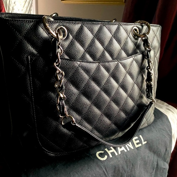 CHANEL Quilted bag - Picture 13 of 16